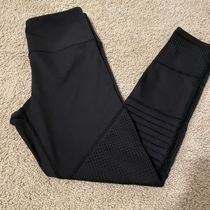 Ziya Leggings size 4 excellent condition